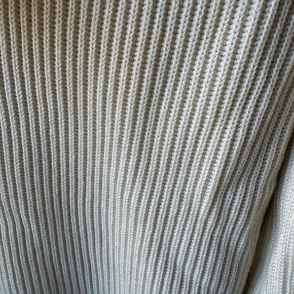 Zara Cream Ribbed Sweater - Picture 3 of 5